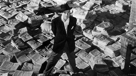 ¡Citizen Kane: Un Viaje Fascinante por la Memoria y el Poder!